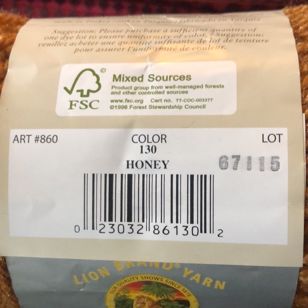 Vanna’s Choice Lion Brand Lot Of 7 Skeins Yarn Burgundy Barley Honey Dusty Blue - Picture 4 of 10